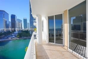 701 Brickell Key Blvd #1101, Miami FL 33131