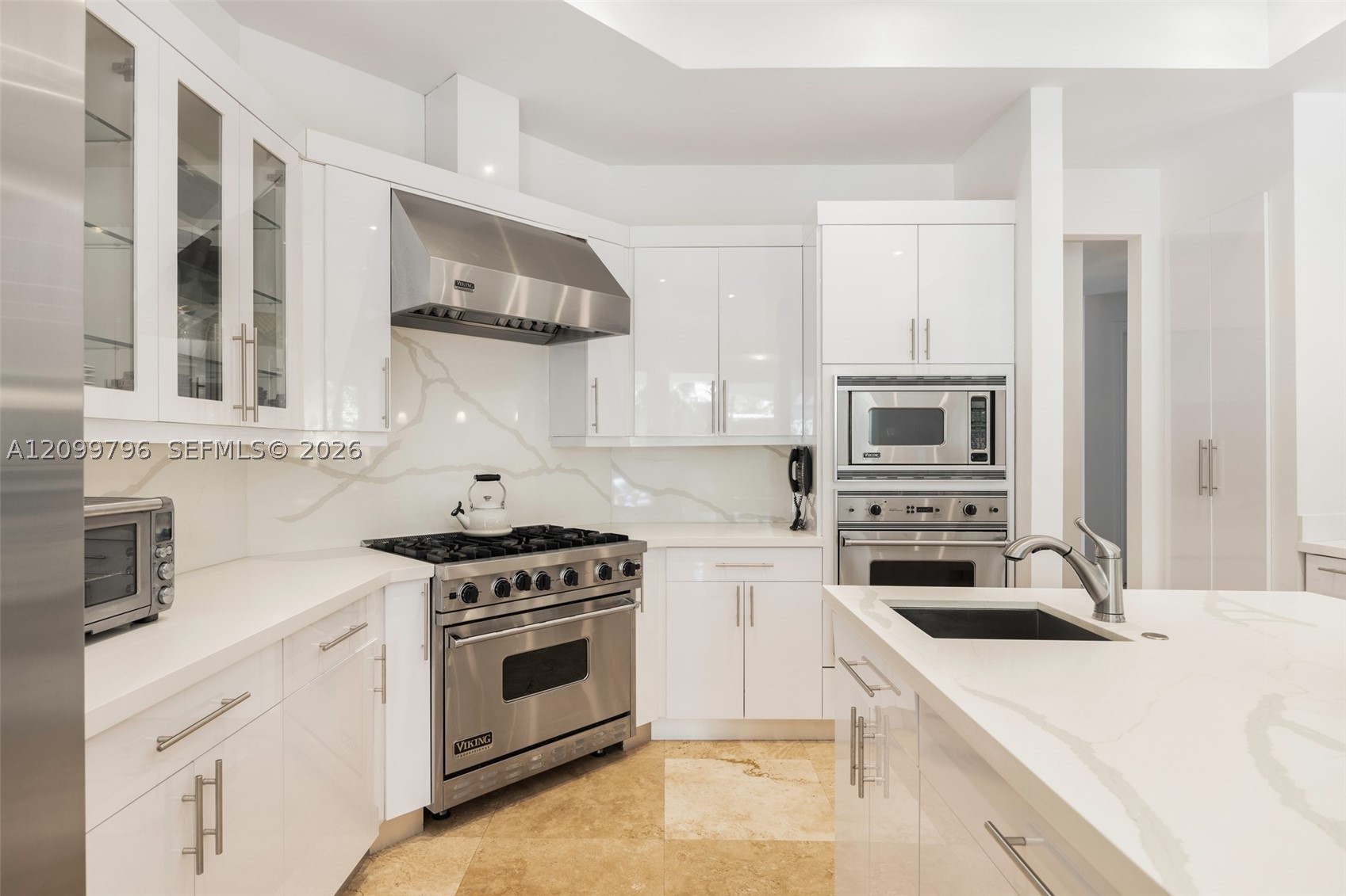 6021 SW 81 Street, South Miami FL 33143