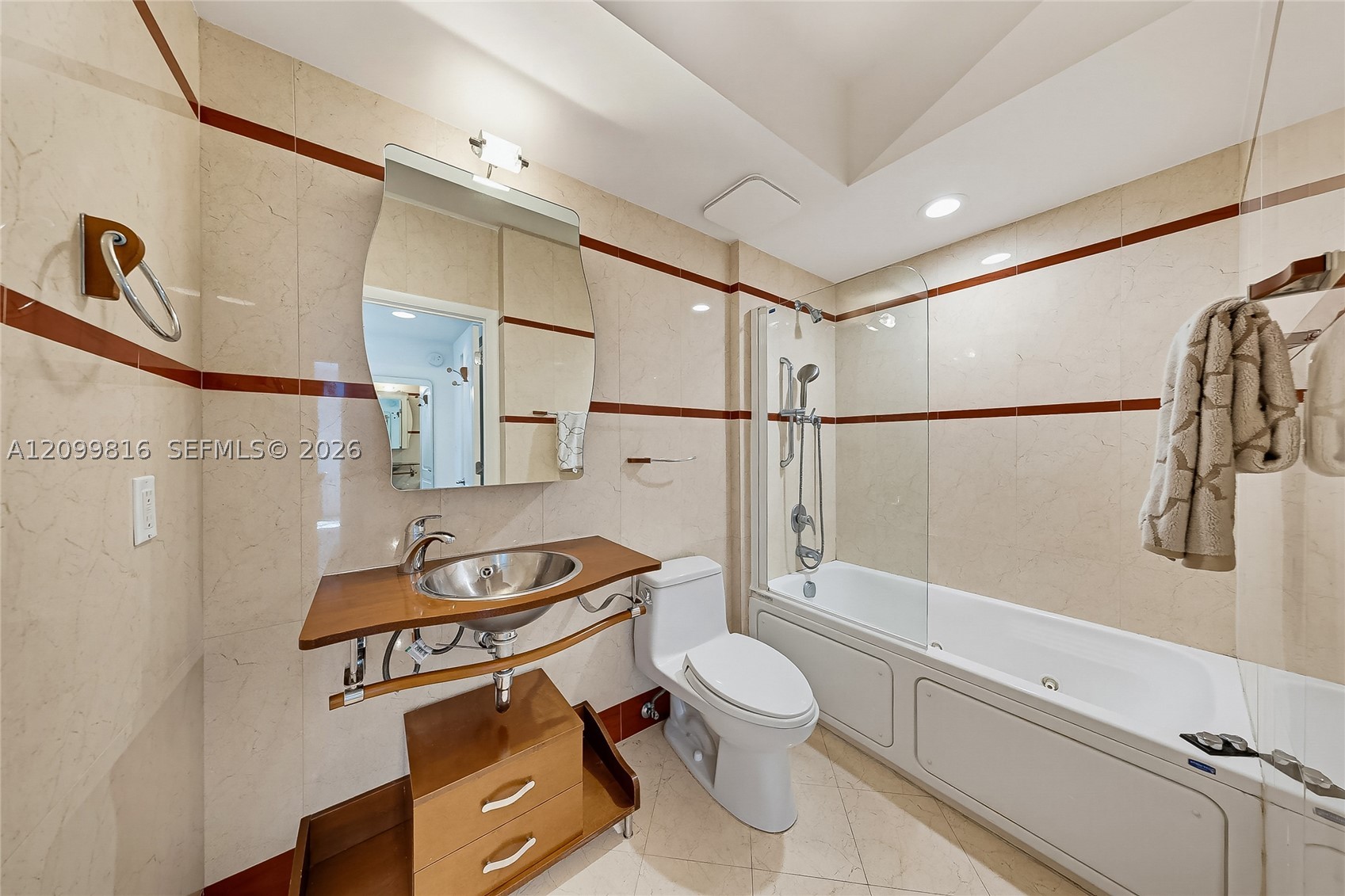 110 Washington Ave #2312, Miami Beach FL 33139