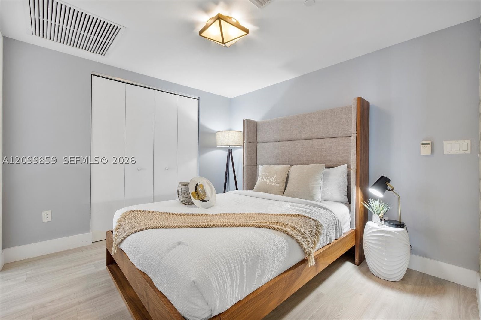 485 Brickell Ave #4309, Miami FL 33131
