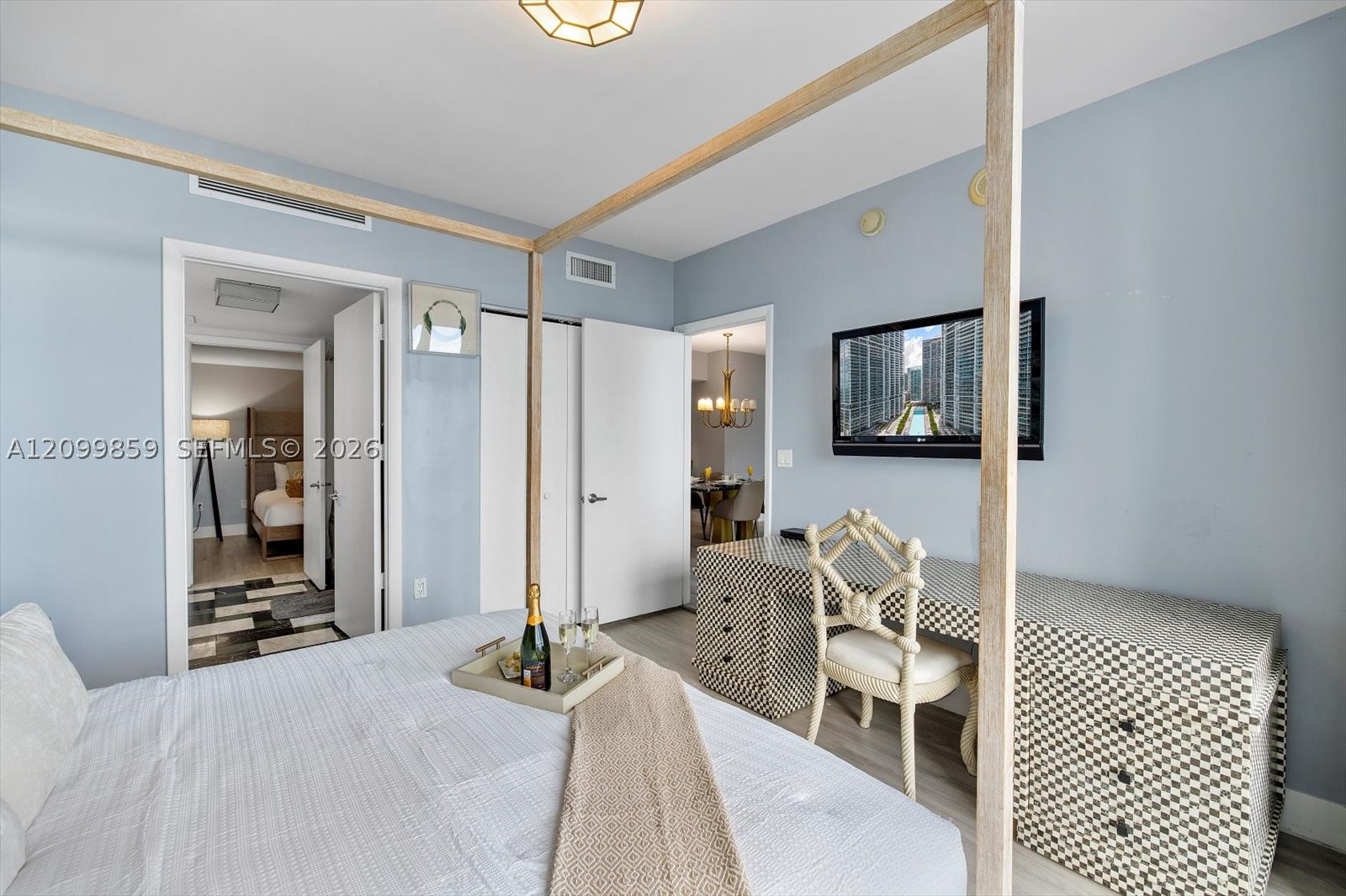 485 Brickell Ave #4309, Miami FL 33131