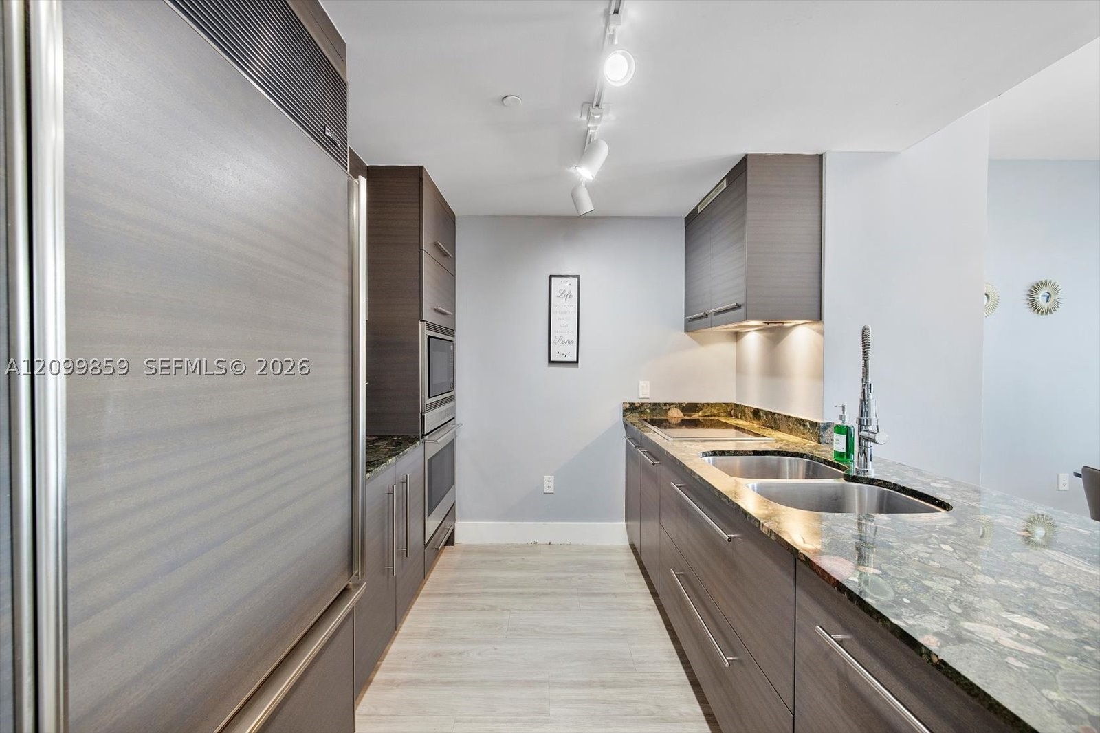 485 Brickell Ave #4309, Miami FL 33131