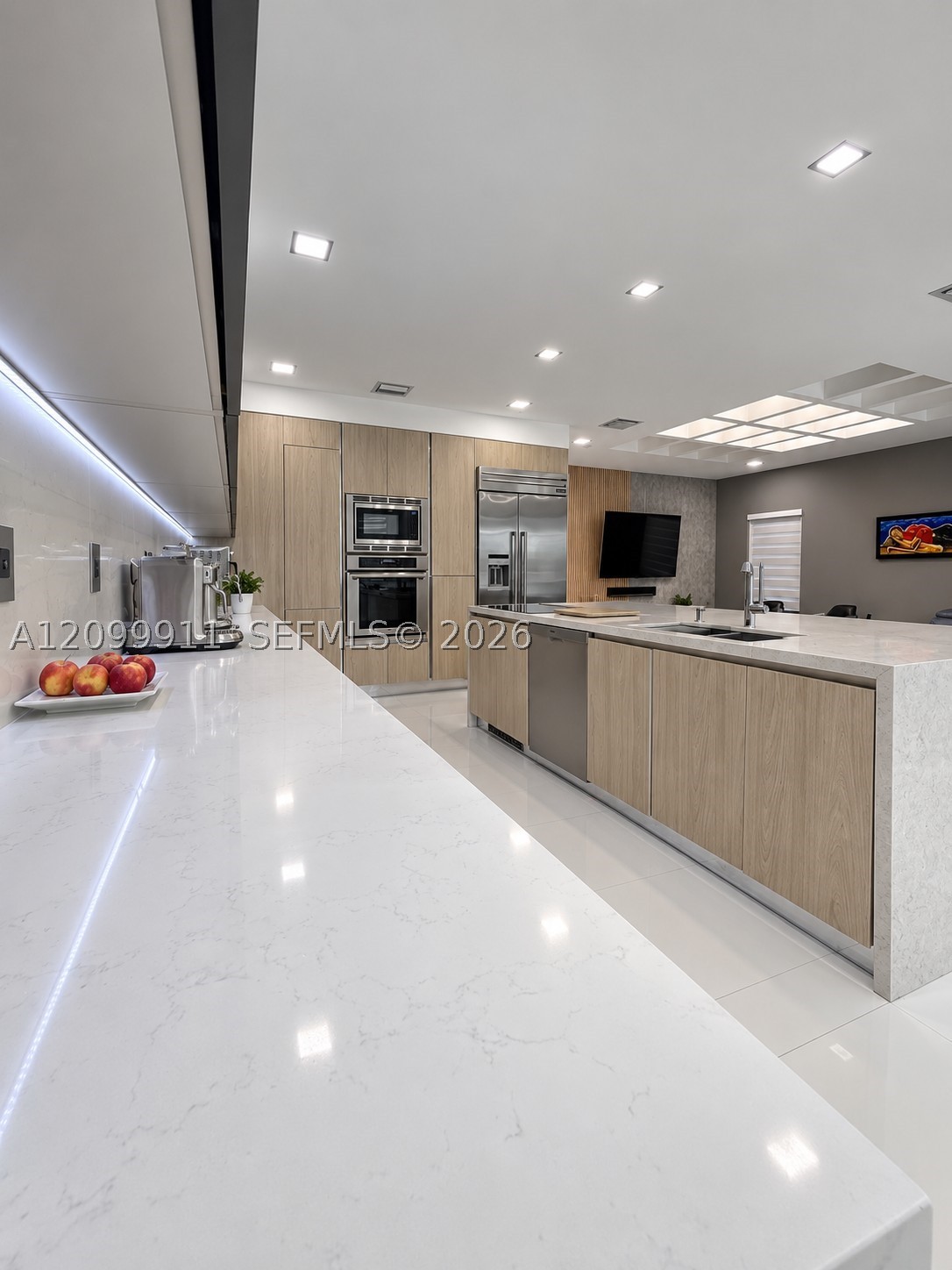 7310 NW 107th Pl, Doral FL 33178
