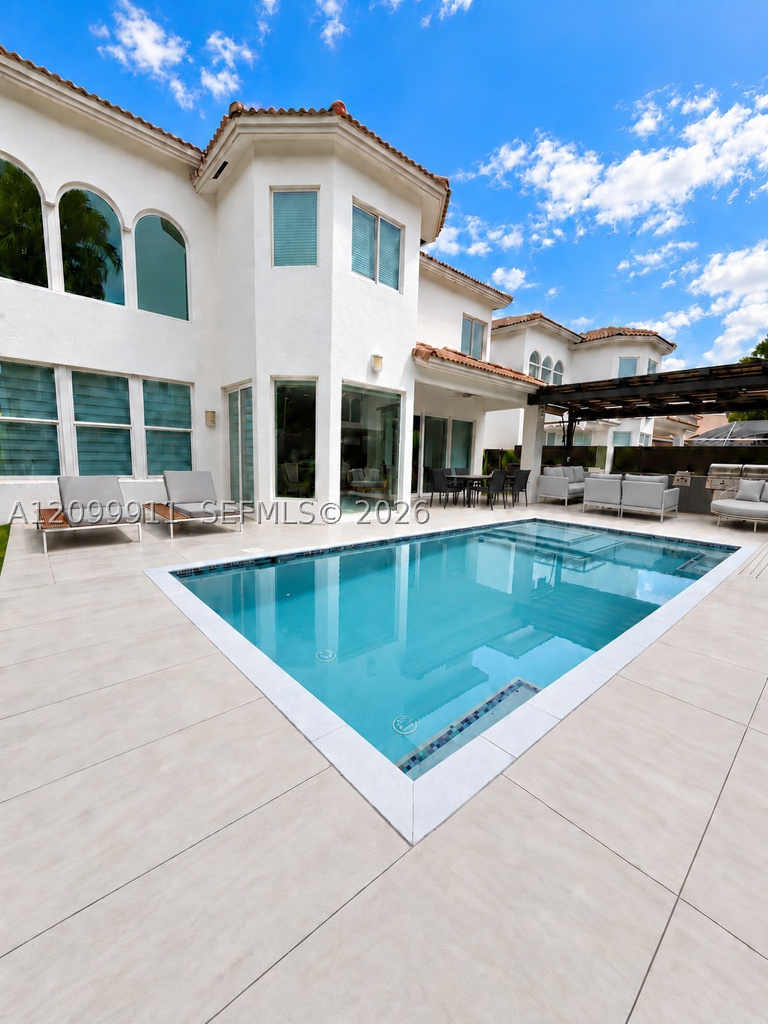 7310 NW 107th Pl, Doral FL 33178
