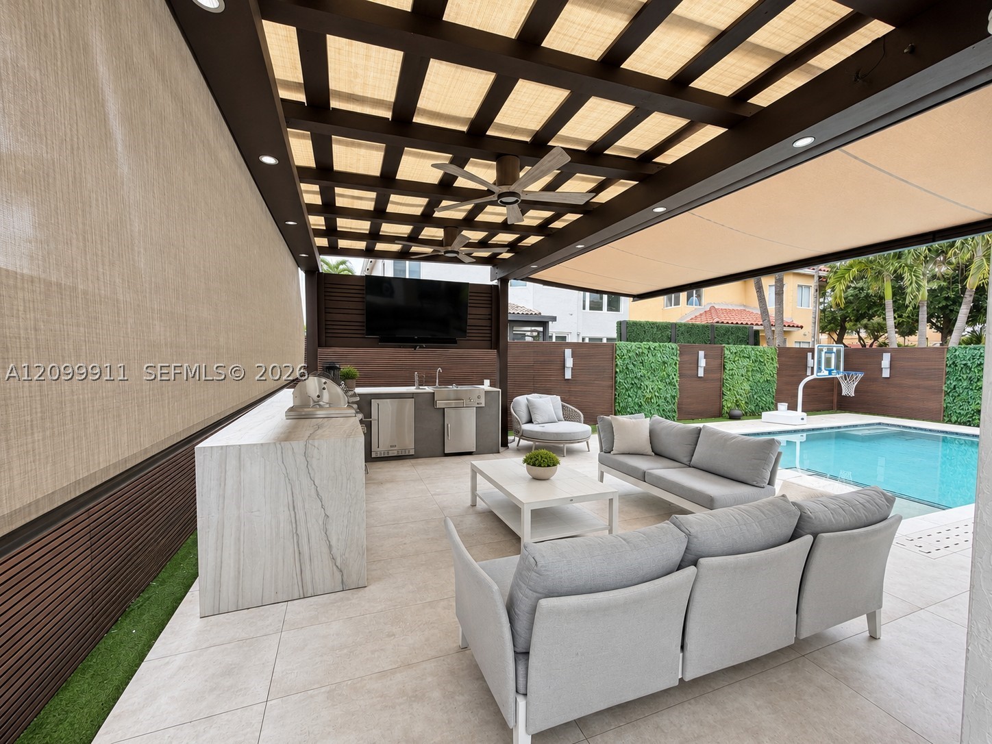 7310 NW 107th Pl, Doral FL 33178
