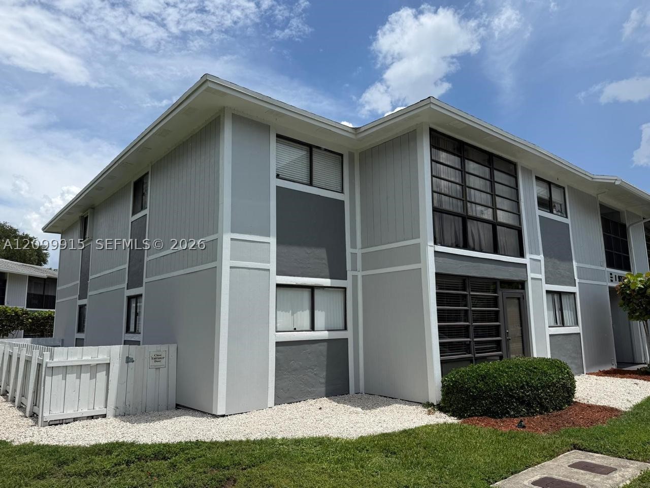 9715 Hammocks Blvd #102, Miami FL 33196