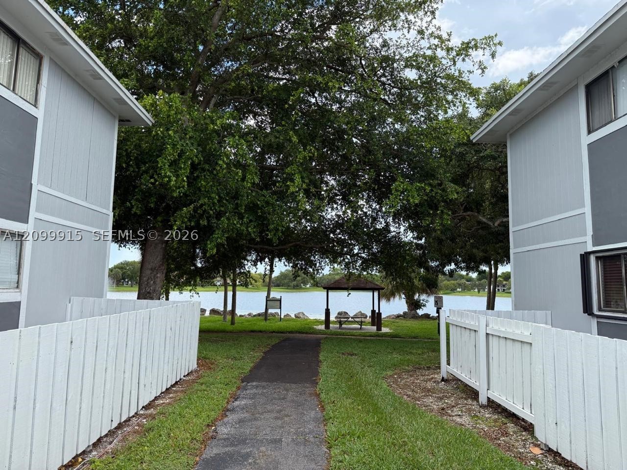 9715 Hammocks Blvd #102, Miami FL 33196