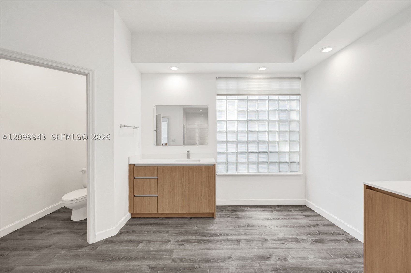 Weston FL 33327 - A12099943