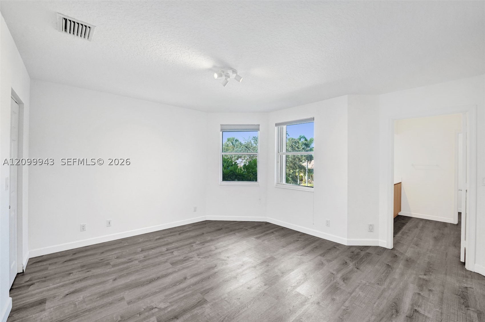 Weston FL 33327 - A12099943