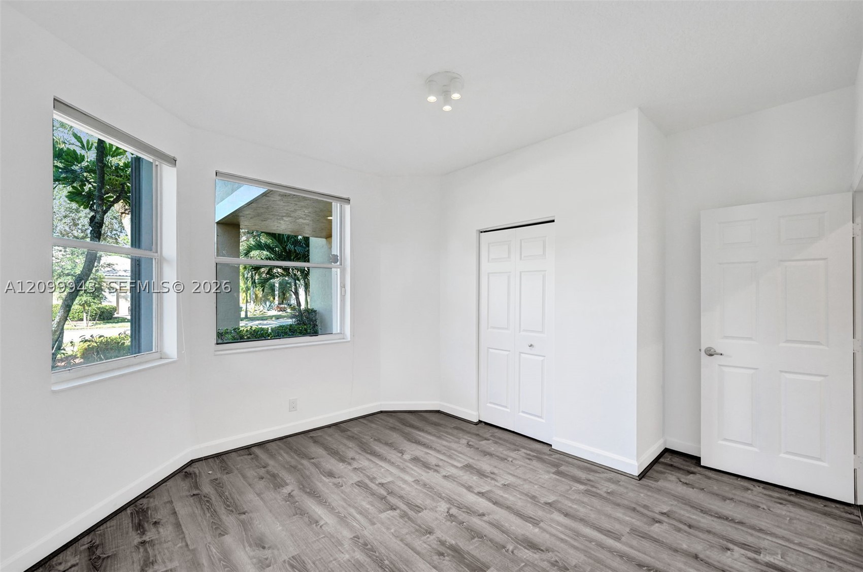 Weston FL 33327 - A12099943