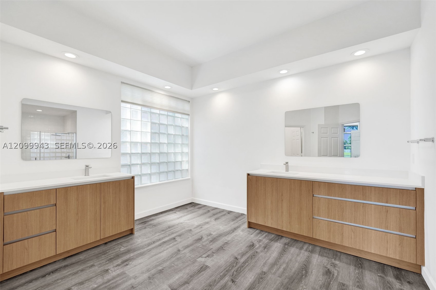 Weston FL 33327 - A12099943
