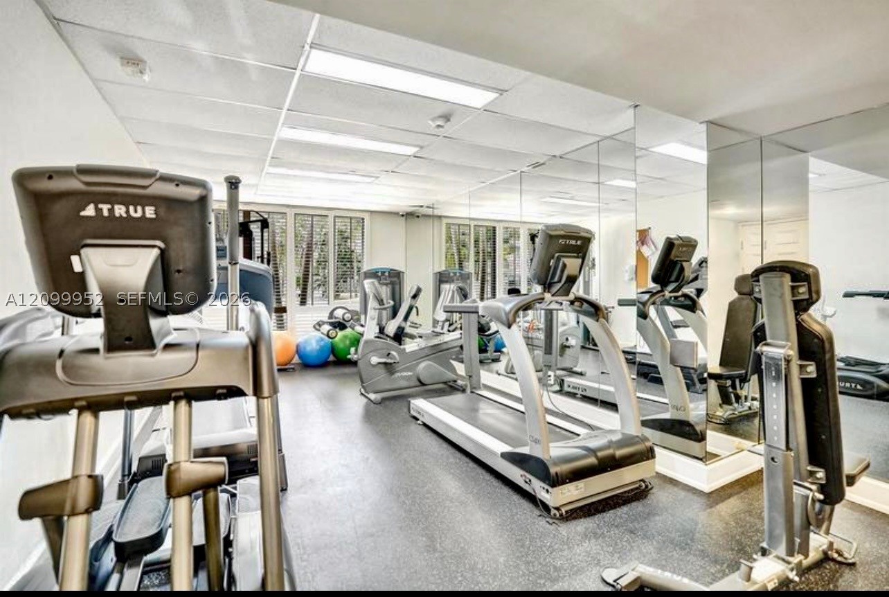 3100 NE 48th St #610, Fort Lauderdale FL 33308