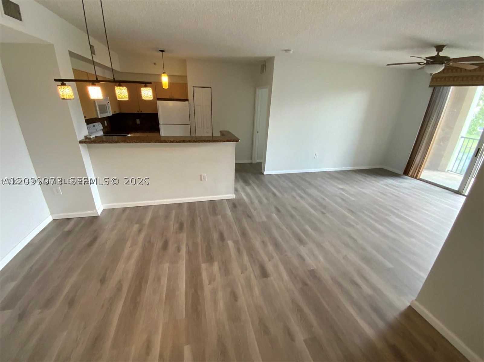 8050 N Nob Hill Rd #204, Tamarac FL 33321