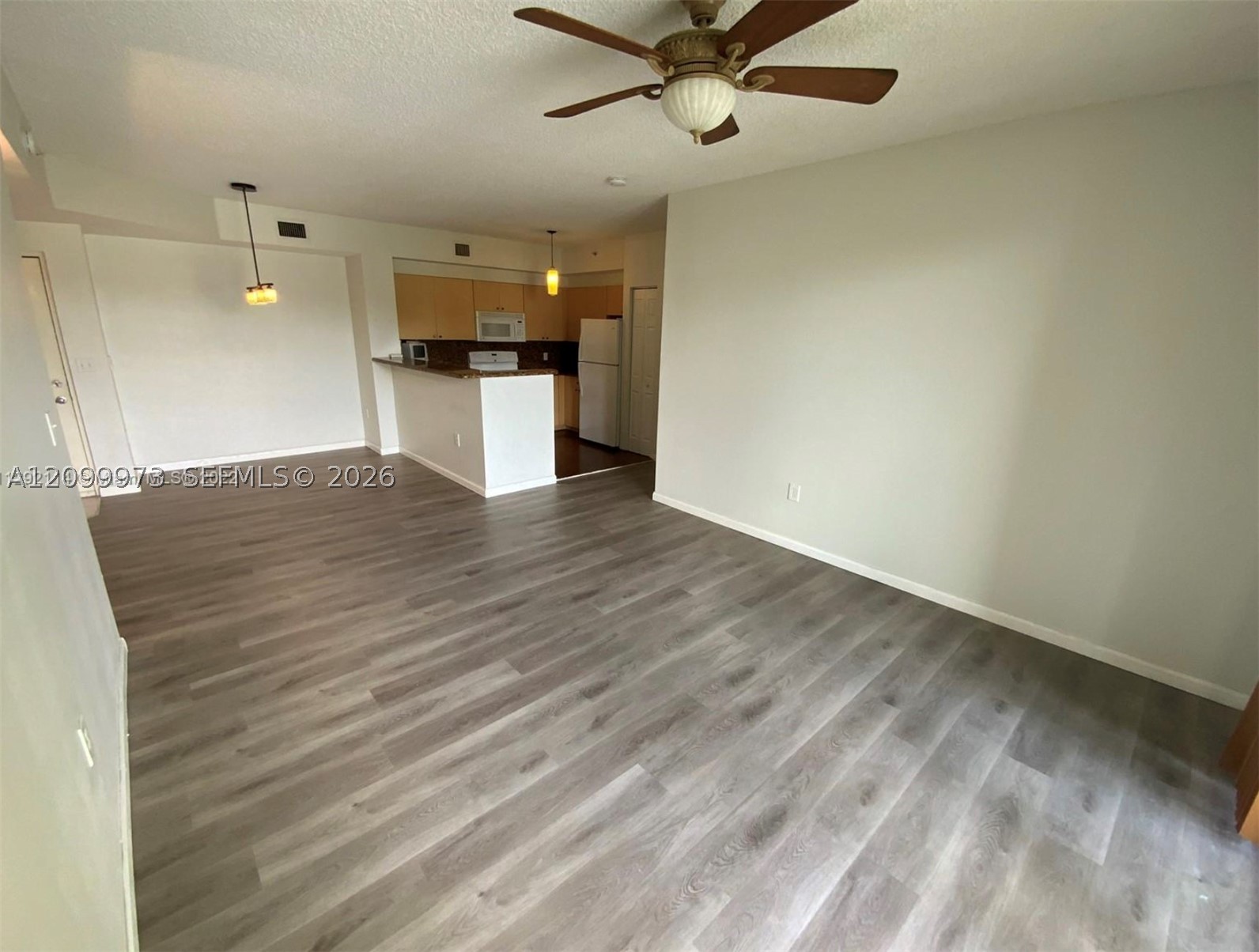 8050 N Nob Hill Rd #204, Tamarac FL 33321