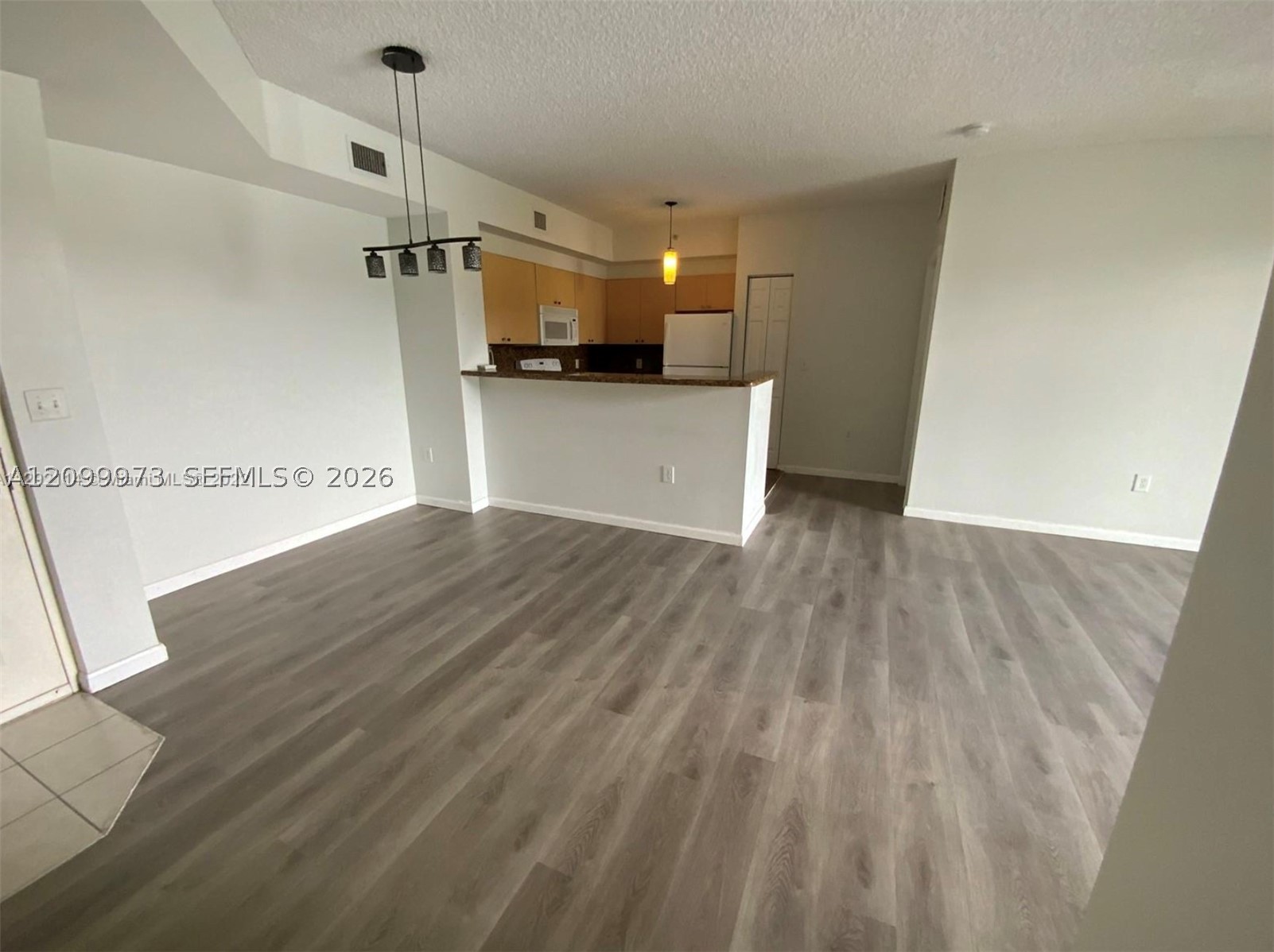 8050 N Nob Hill Rd #204, Tamarac FL 33321