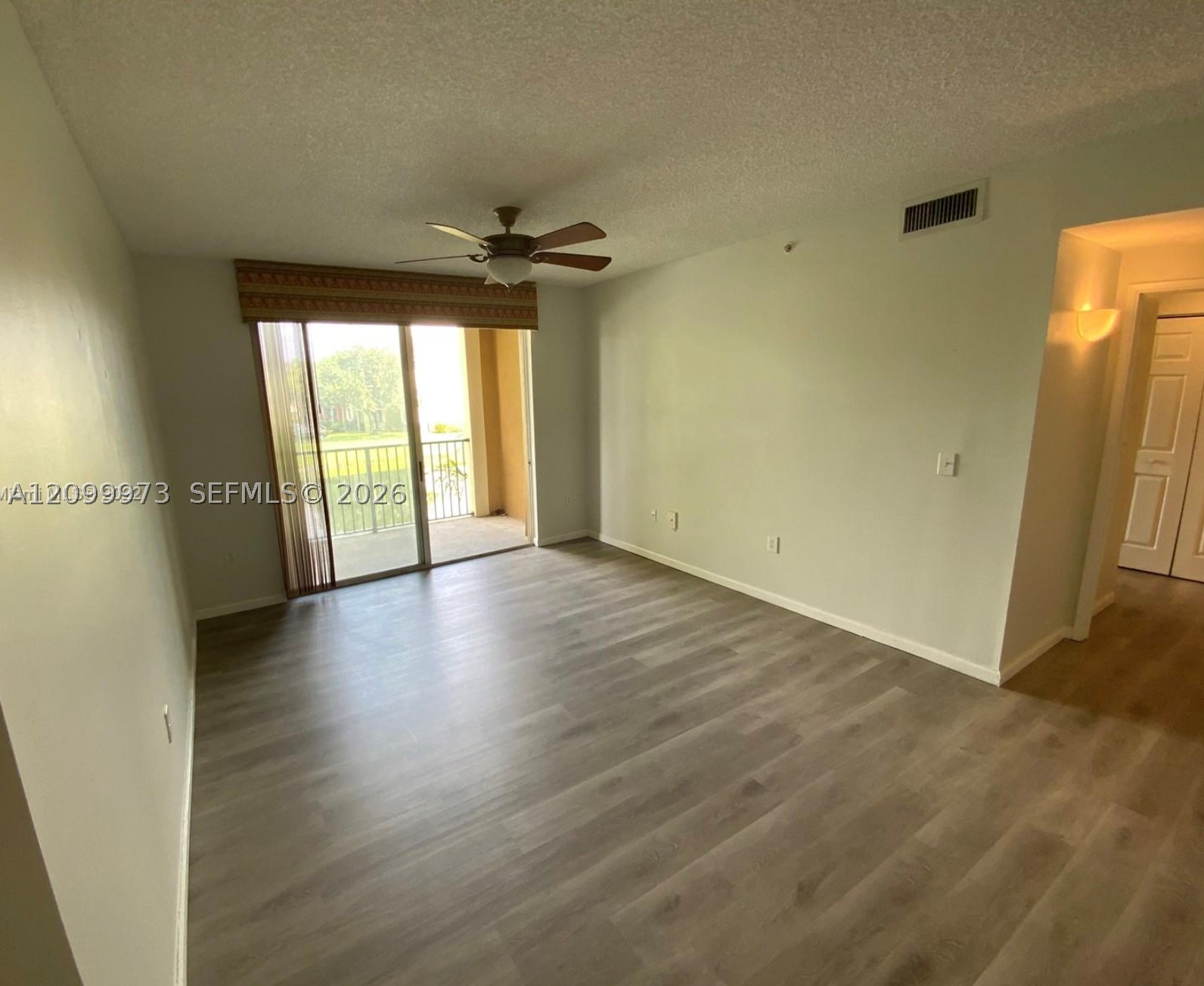 8050 N Nob Hill Rd #204, Tamarac FL 33321