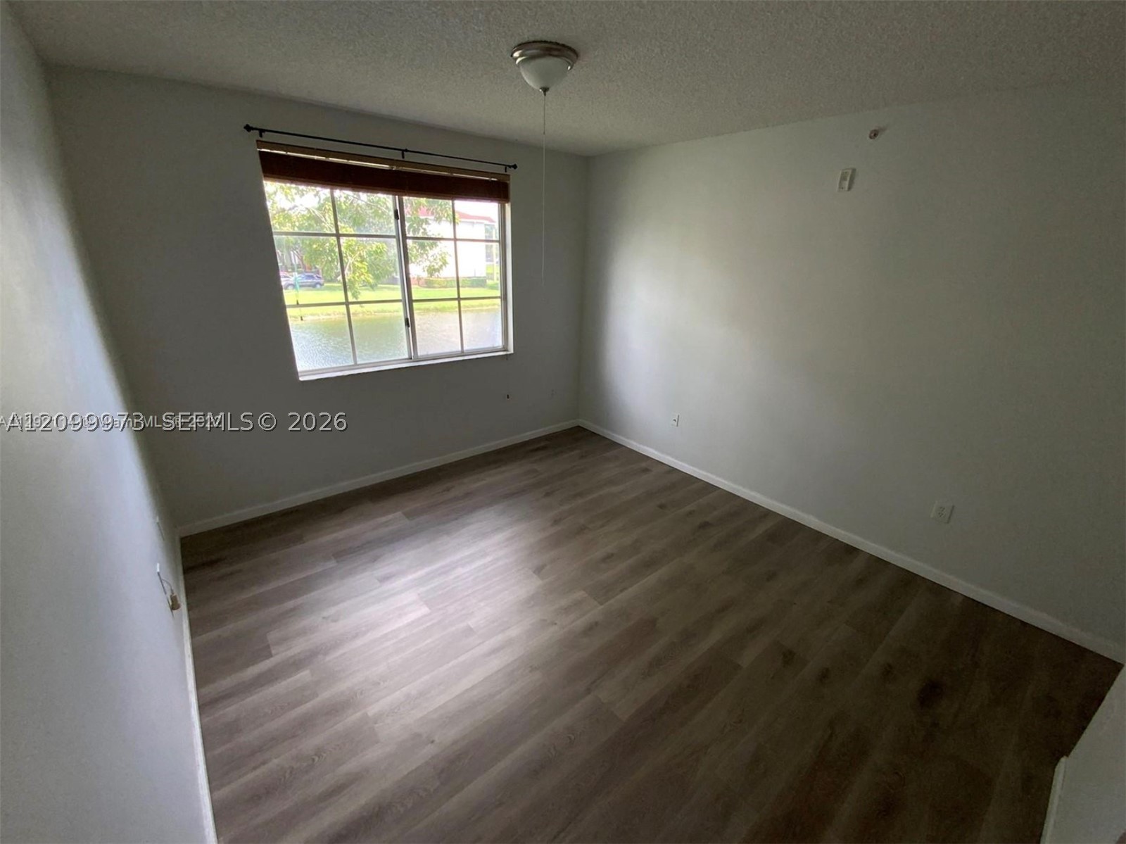 8050 N Nob Hill Rd #204, Tamarac FL 33321