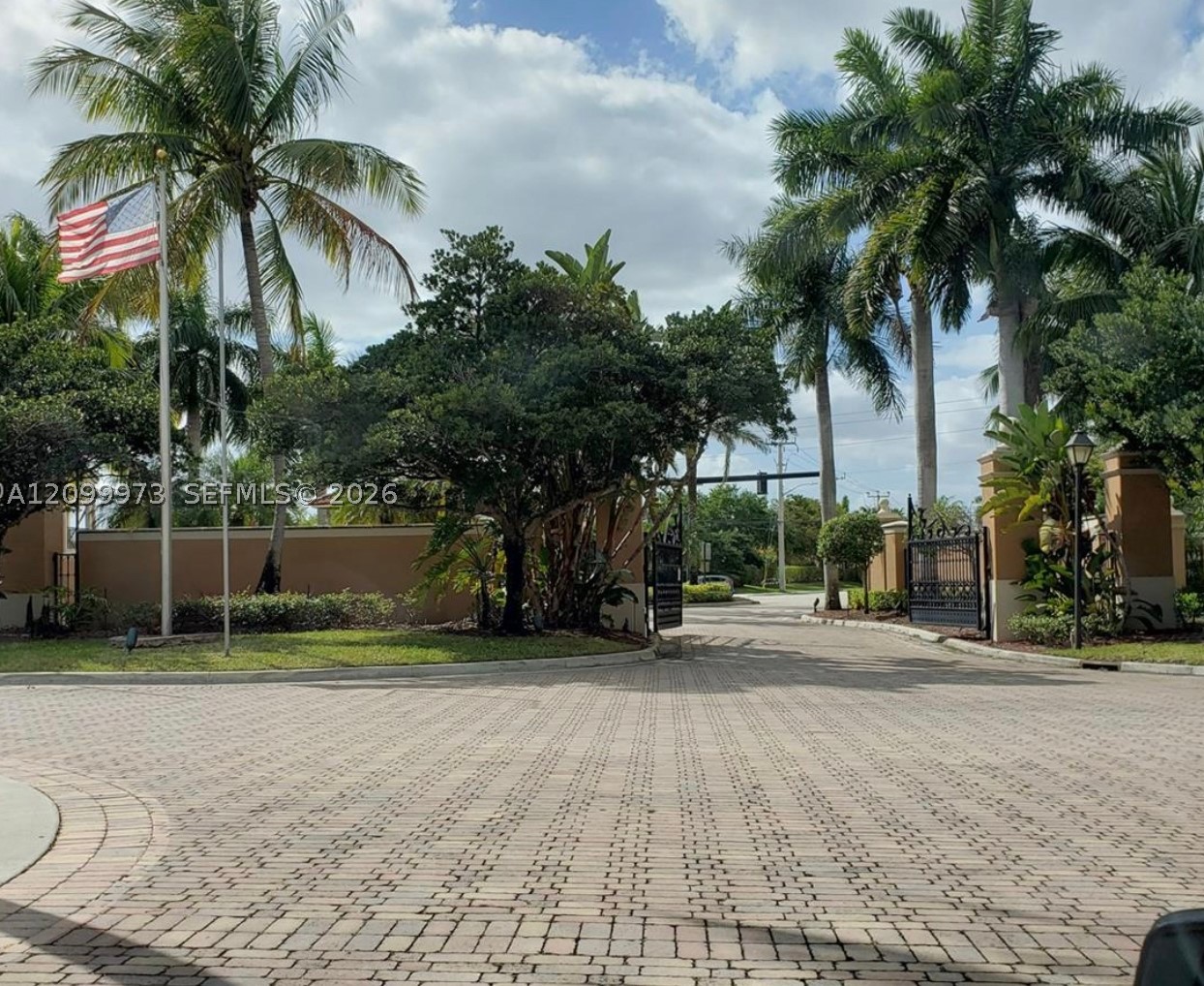 8050 N Nob Hill Rd #204, Tamarac FL 33321