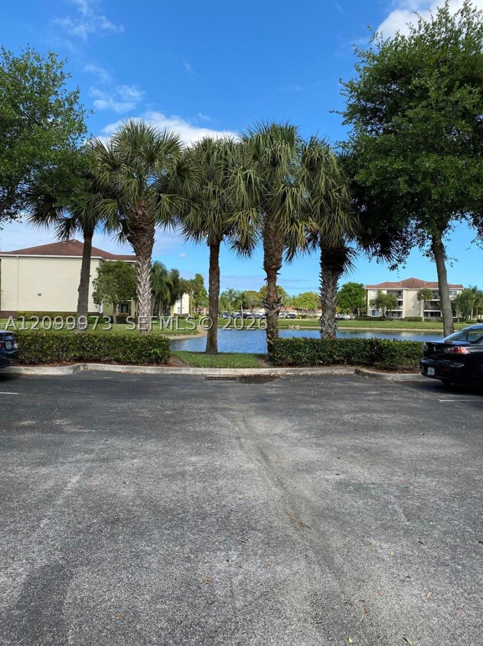 8050 N Nob Hill Rd #204, Tamarac FL 33321