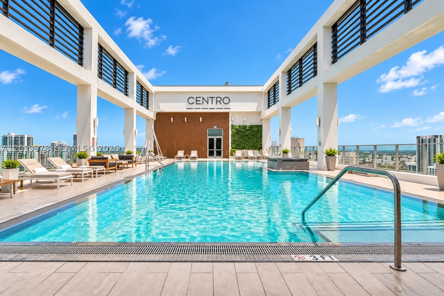 151 SE 1st St #1202, Miami FL 33131