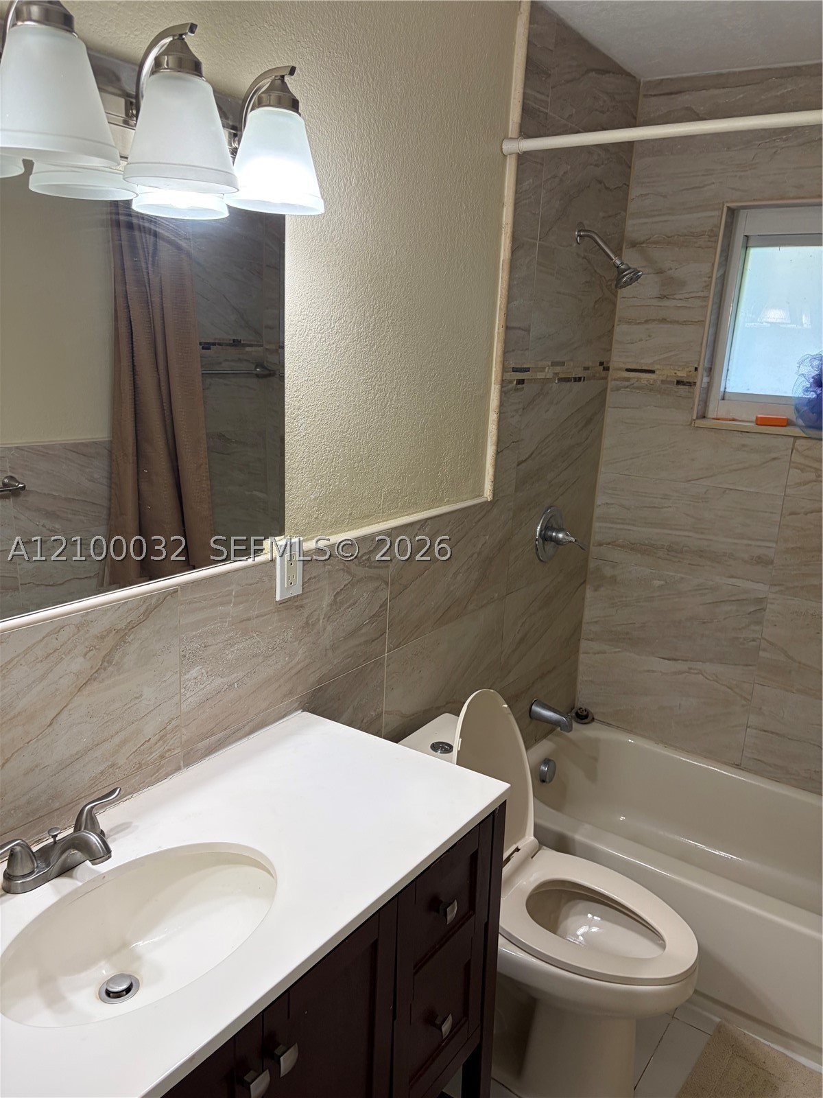 403 NW 186th St, Miami Gardens FL 33169