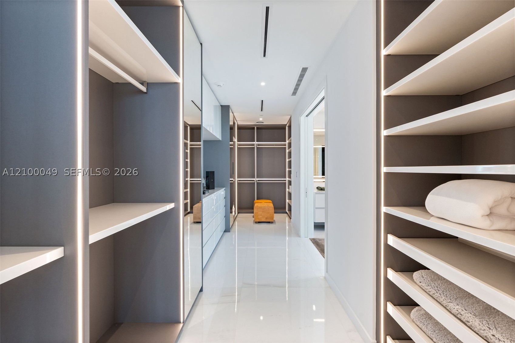 300 Biscayne Boulevard Way #PH6001C, Miami FL 33131