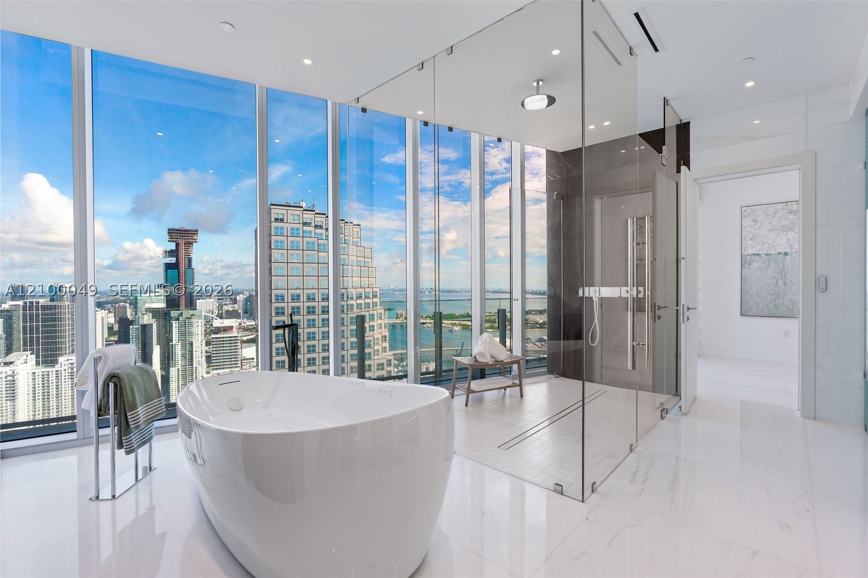 300 Biscayne Boulevard Way #PH6001C, Miami FL 33131