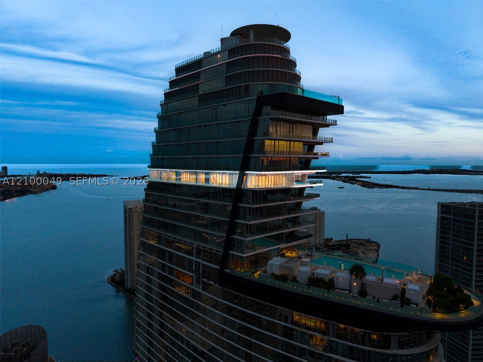 300 Biscayne Boulevard Way #PH6001C, Miami FL 33131