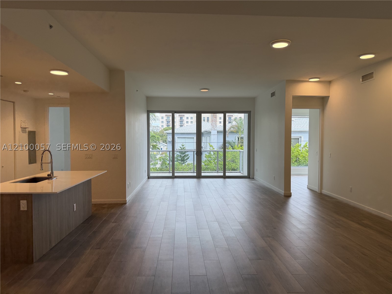 529 SW 11th St #203, Miami FL 33129