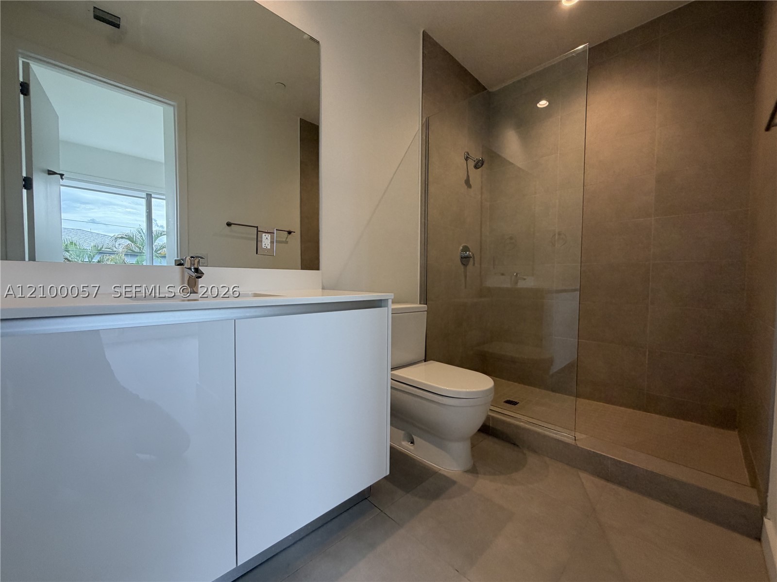 529 SW 11th St #203, Miami FL 33129