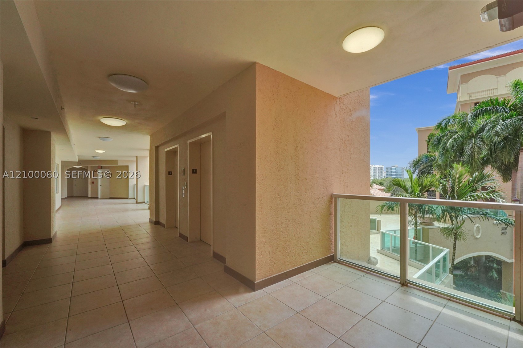 3330 NE 190th St #410, Aventura FL 33180