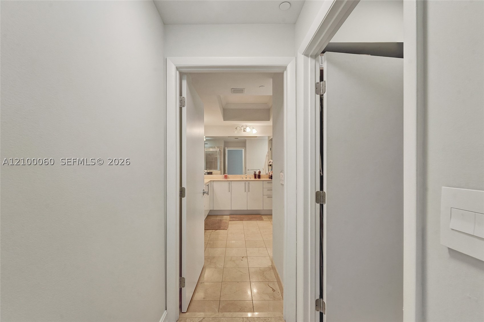 3330 NE 190th St #410, Aventura FL 33180