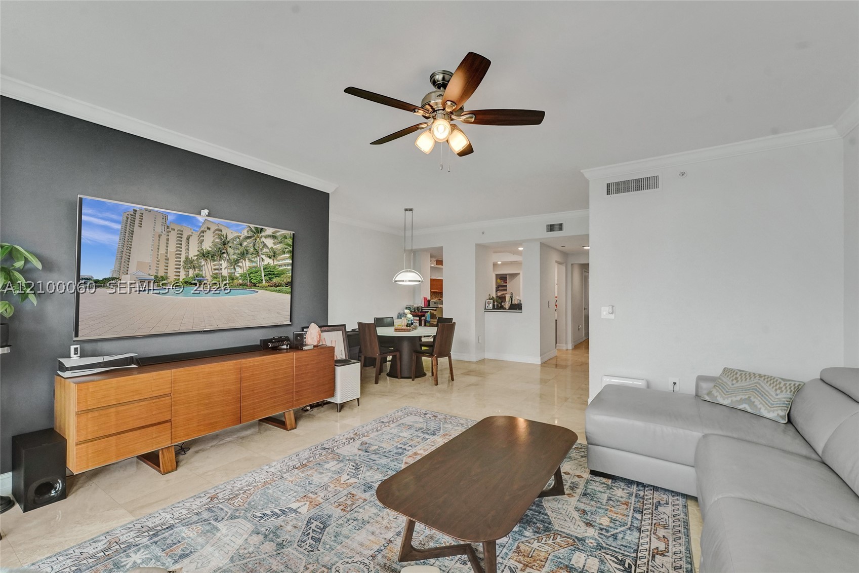 3330 NE 190th St #410, Aventura FL 33180