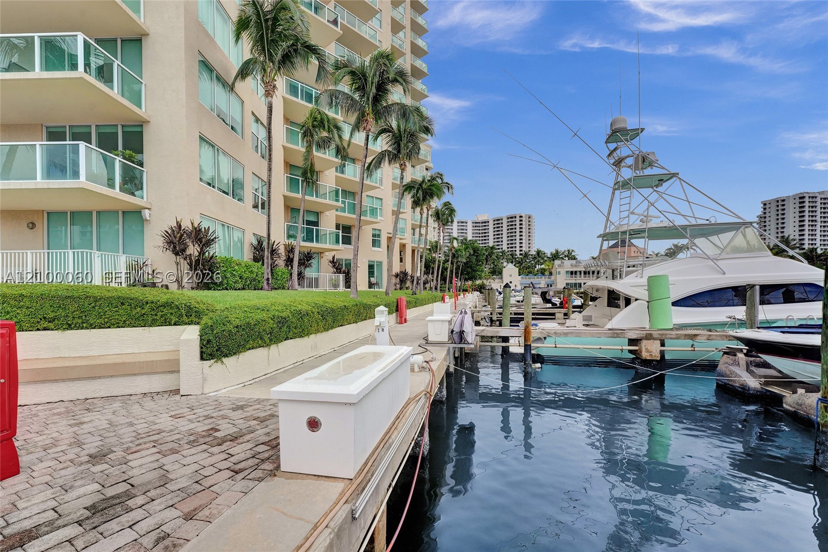 3330 NE 190th St #410, Aventura FL 33180