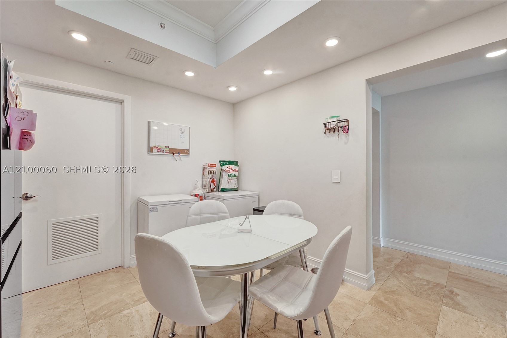 3330 NE 190th St #410, Aventura FL 33180