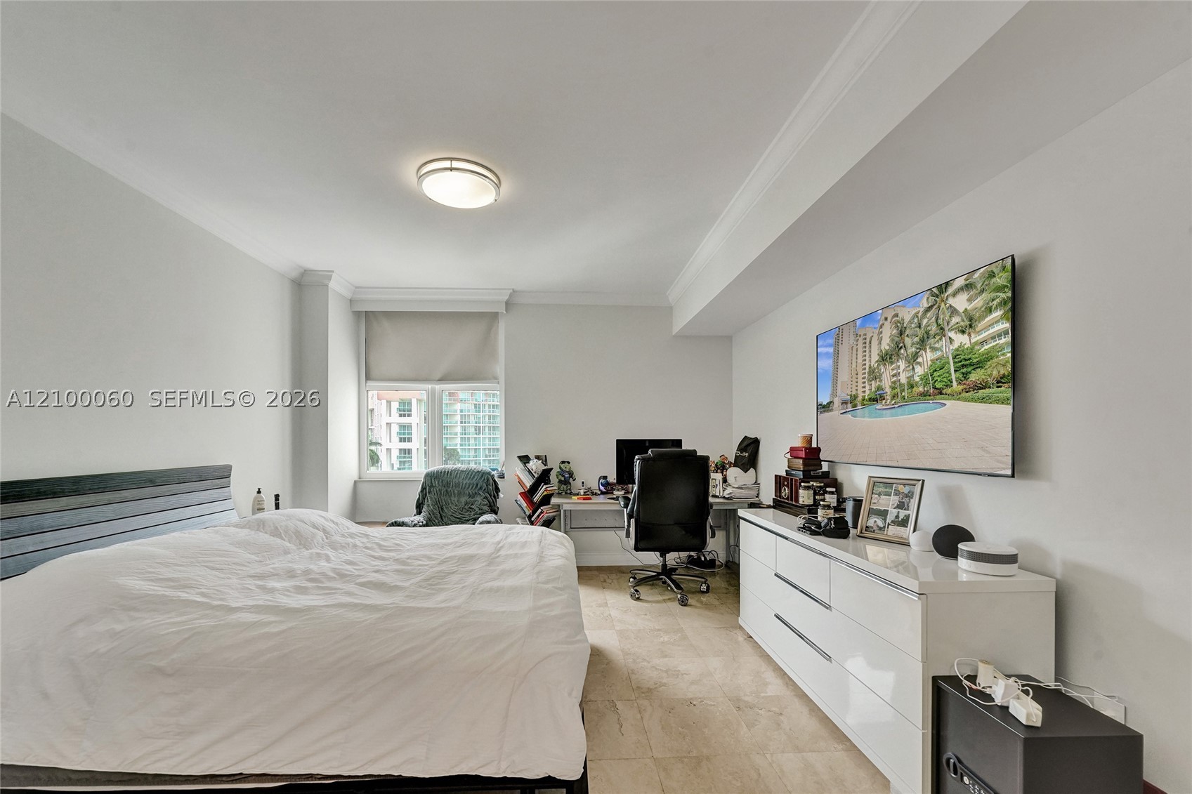 3330 NE 190th St #410, Aventura FL 33180