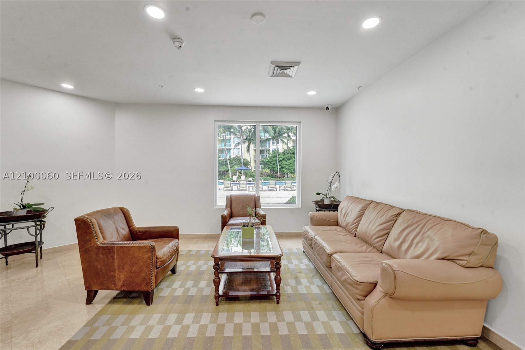 3330 NE 190th St #410, Aventura FL 33180