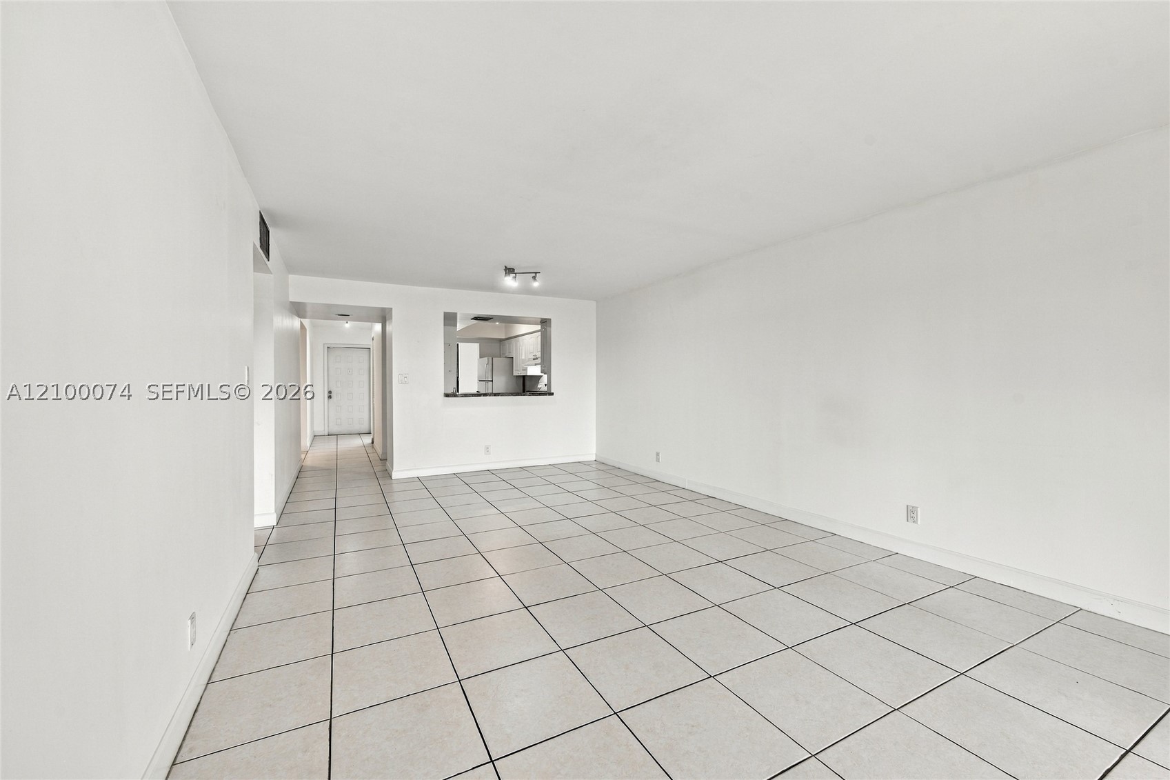 545 SE 12th St #205, Dania Beach FL 33004