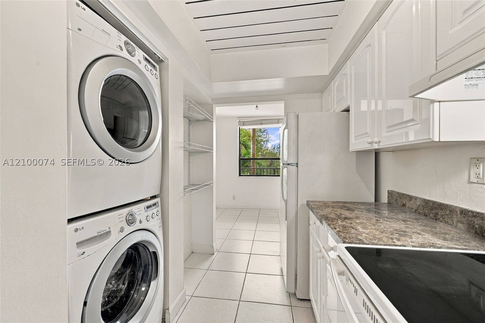 545 SE 12th St #205, Dania Beach FL 33004