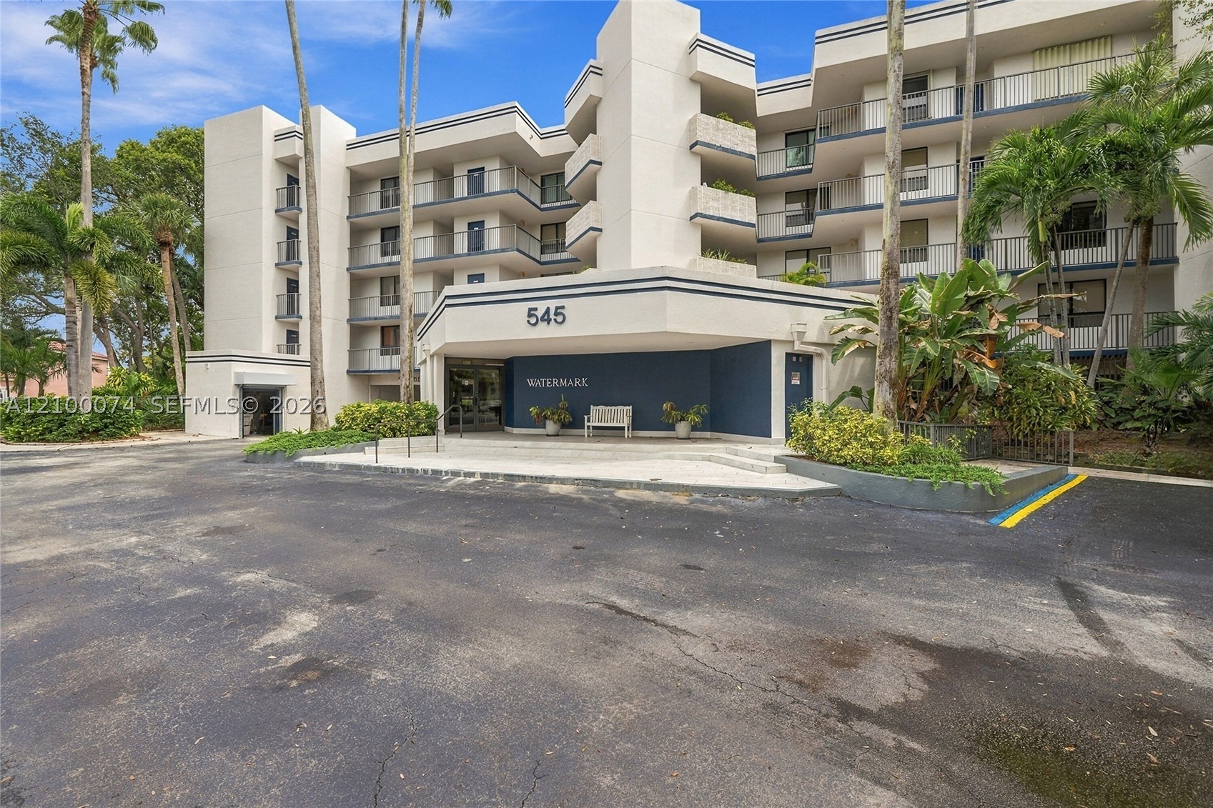 545 SE 12th St #205, Dania Beach FL 33004