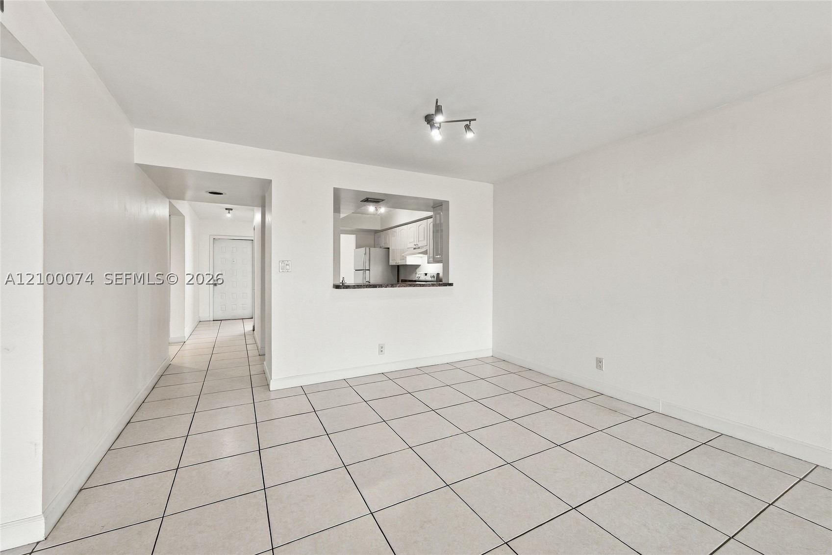 545 SE 12th St #205, Dania Beach FL 33004