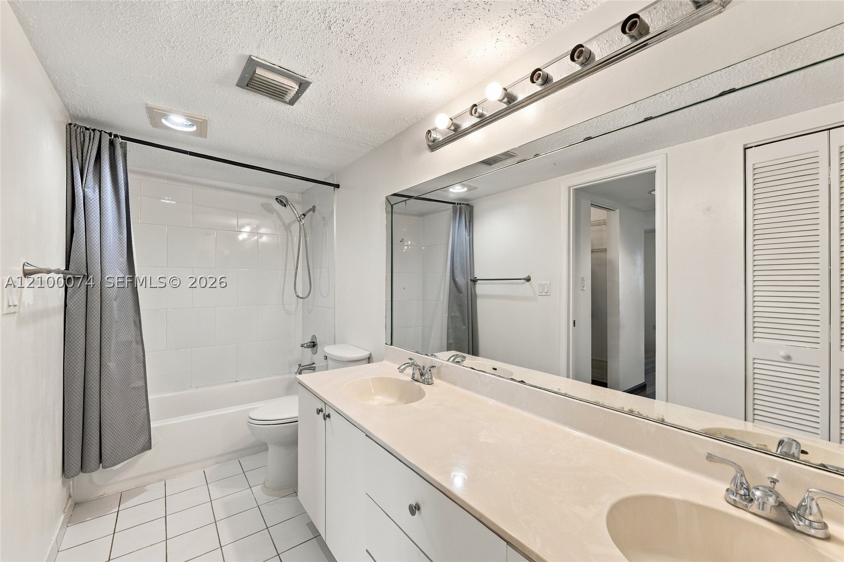 545 SE 12th St #205, Dania Beach FL 33004