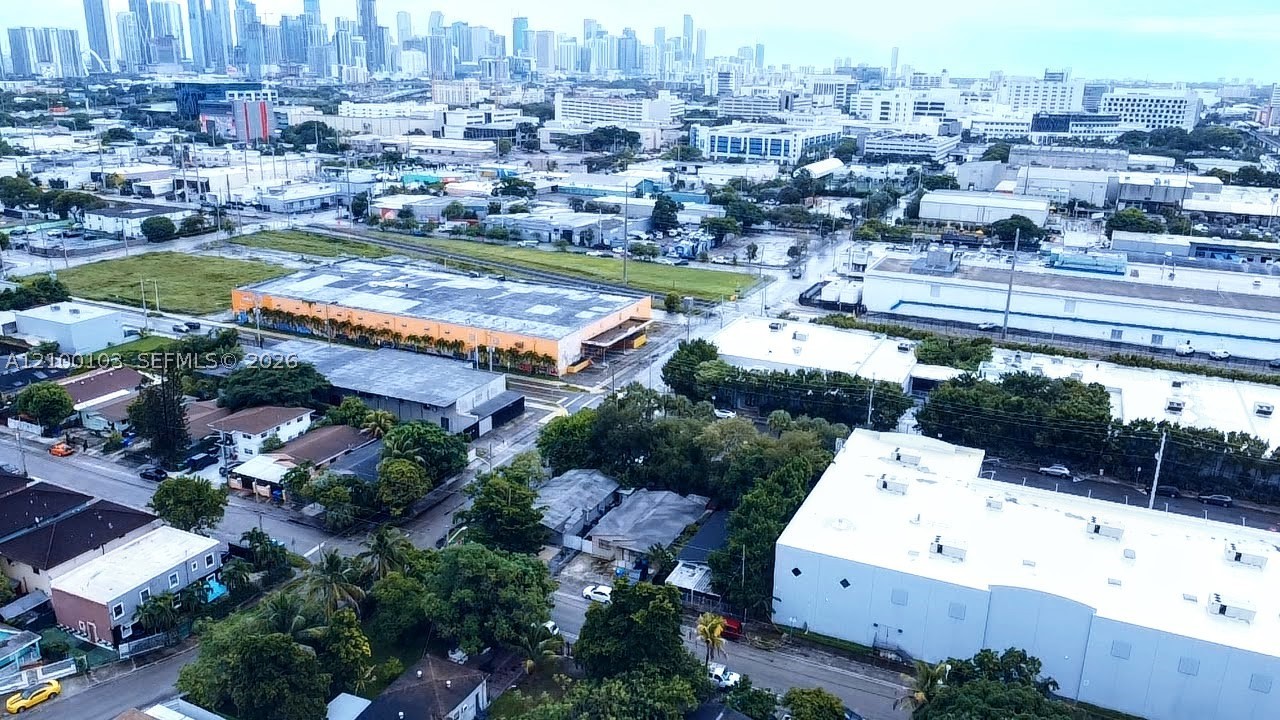 1085 NW 25th St, Miami FL 33127