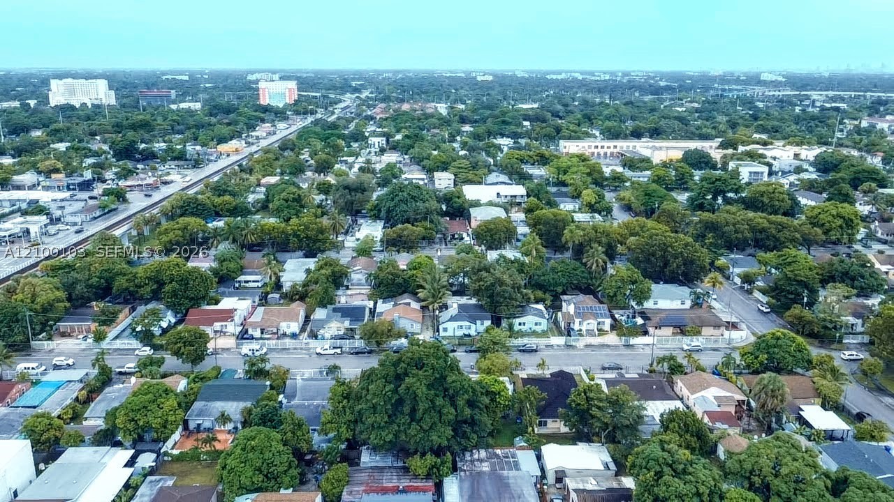 1085 NW 25th St, Miami FL 33127