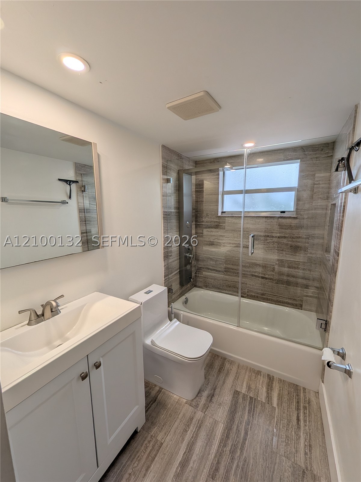 3868 NE 169th St #408, North Miami Beach FL 33160