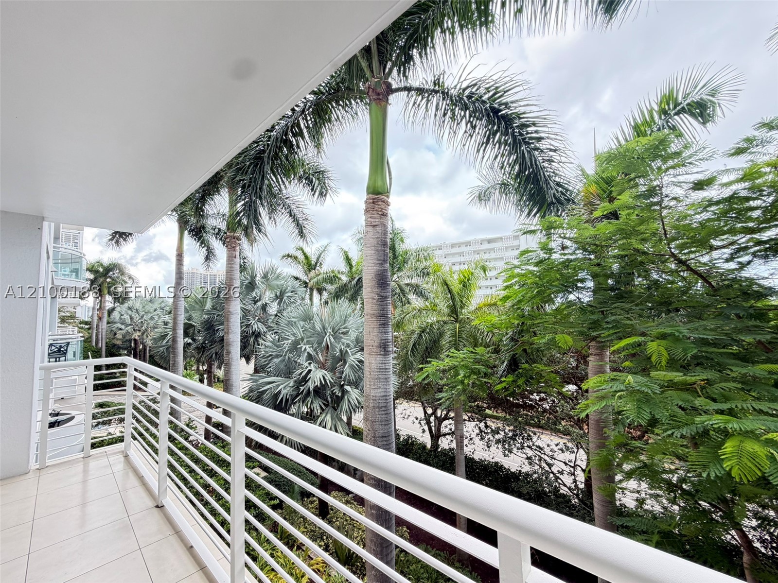 2821 N Ocean Blvd #305S, Fort Lauderdale FL 33308