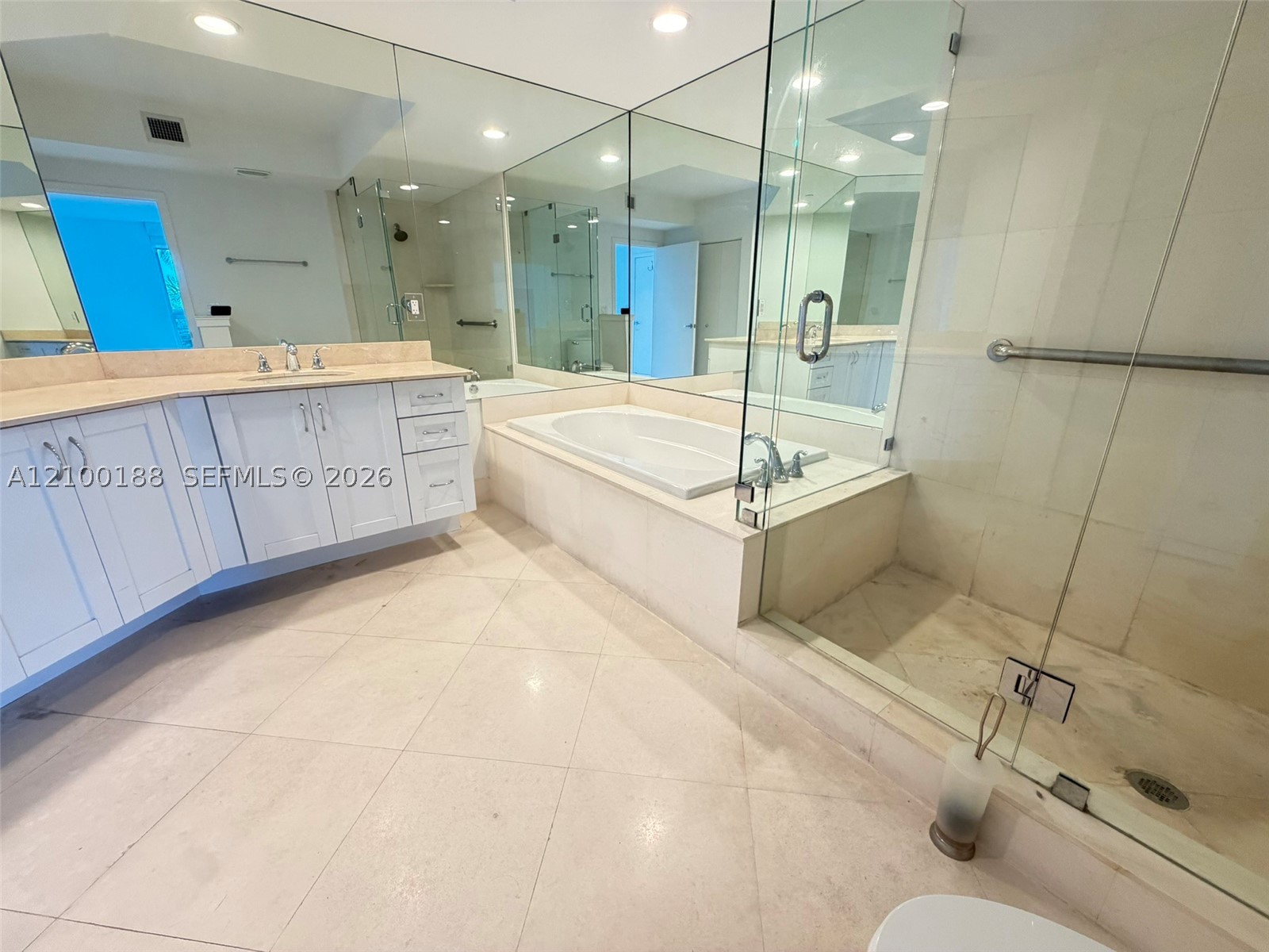 2821 N Ocean Blvd #305S, Fort Lauderdale FL 33308