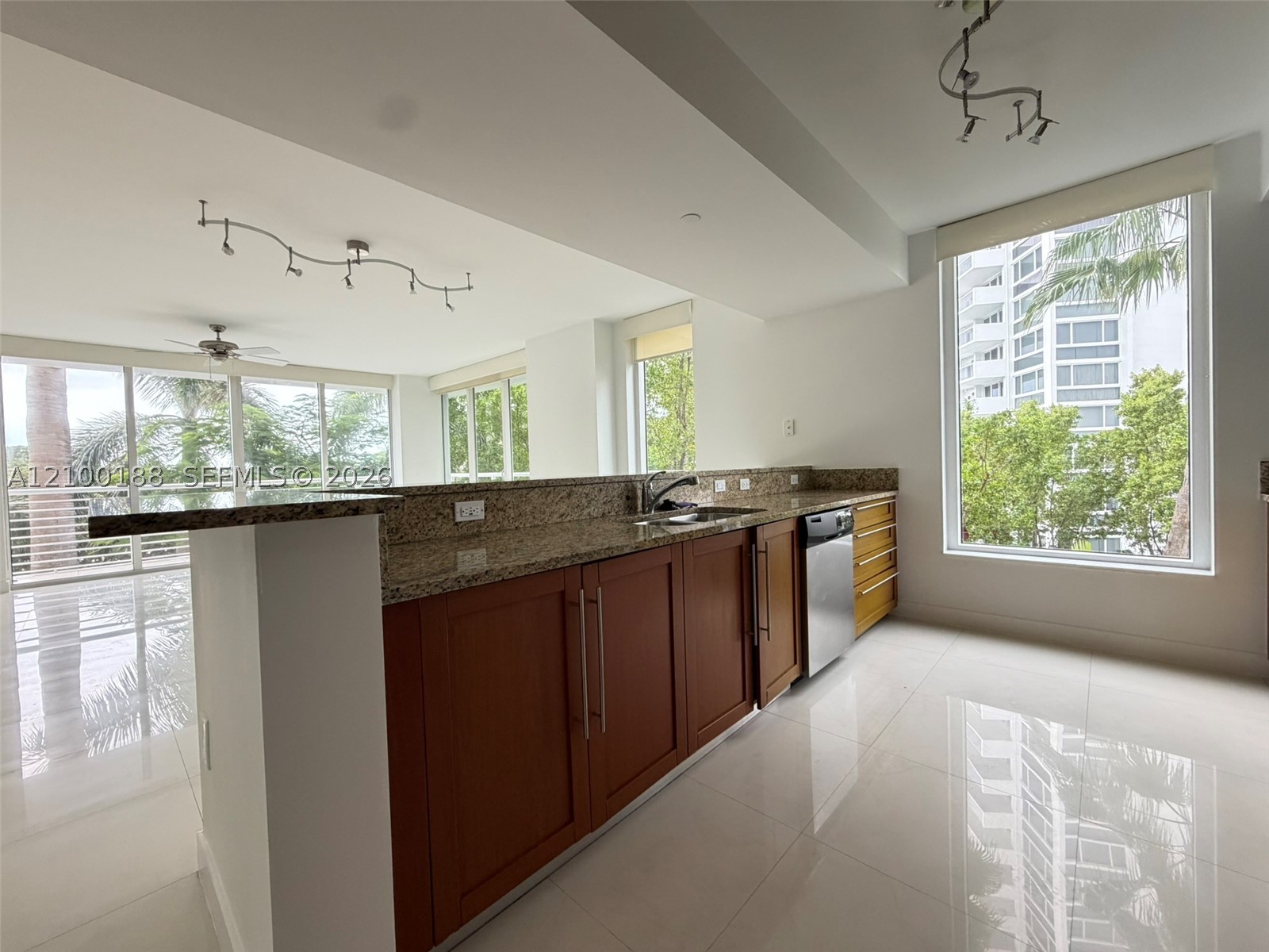 2821 N Ocean Blvd #305S, Fort Lauderdale FL 33308