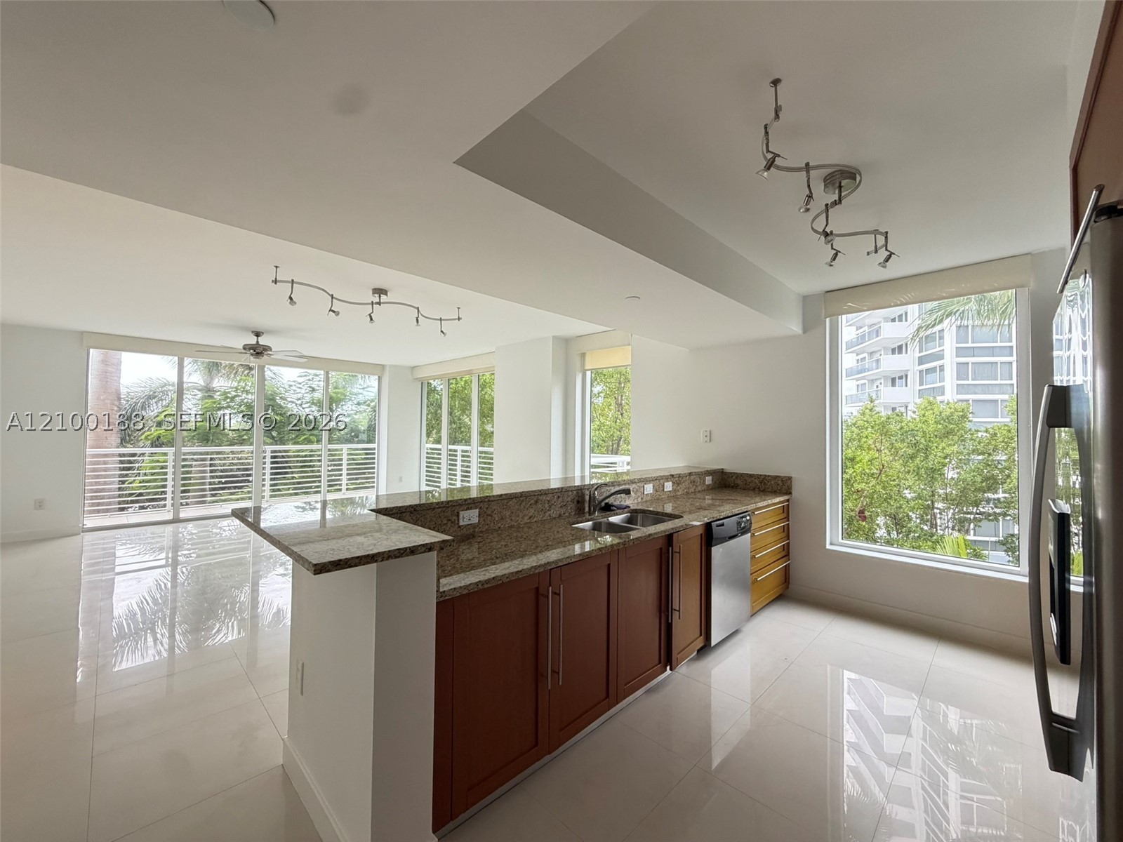 2821 N Ocean Blvd #305S, Fort Lauderdale FL 33308