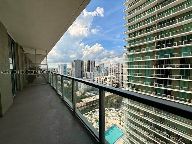 79 SW 12th St #2308-S, Miami FL 33130